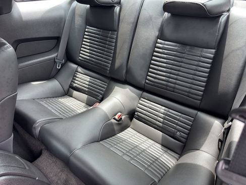 Used 2012 Ford Mustang Shelby GT500 w/ SVT Performance Pkg RWD image 18