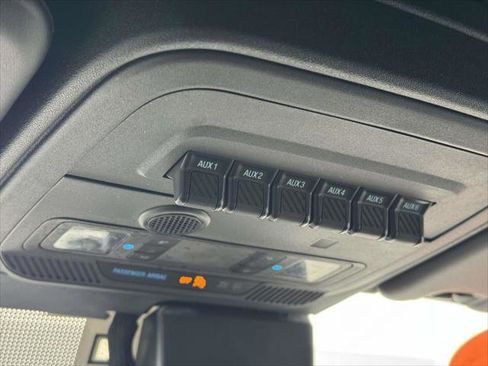 Used 2021 Ford Bronco Wildtrak image 28