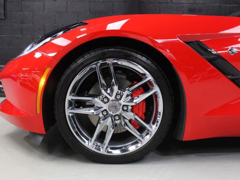 Used 2019 Chevrolet Corvette w/ 2LT w/ 2LT Preferred Equipment Group image 4