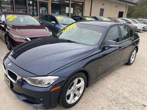 Used 2013 BMW 320i Sedan image 1