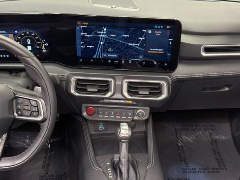 Used 2025 Ford Mustang GT Premium RWD image 21