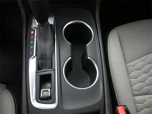 Used 2020 Chevrolet Equinox LS w/ LS Convenience Package image 9