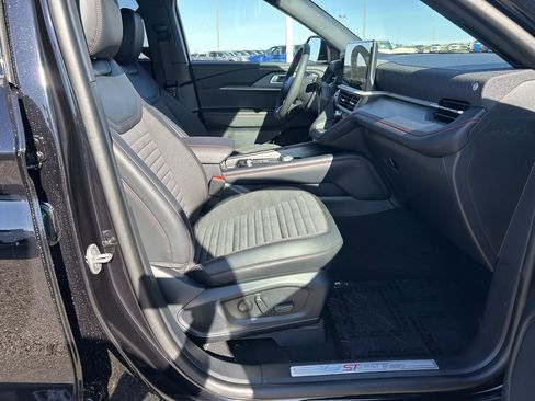 New 2026 Ford Explorer ST-Line image 23