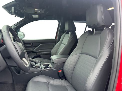 Used 2025 Toyota 4Runner TRD Off-Road Premium w/ Tow Technology Package image 9