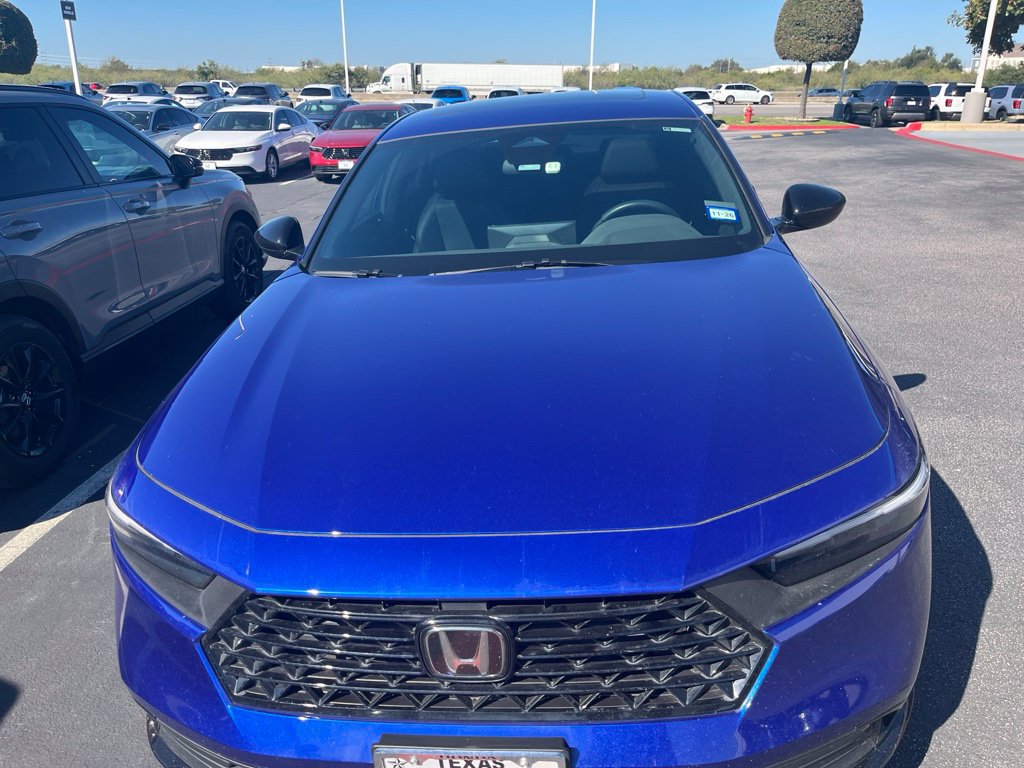 Used 2024 Honda Accord Sport image 2