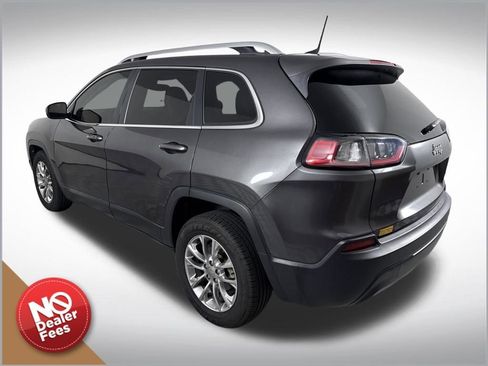 Used 2019 Jeep Cherokee Latitude Plus w/ Comfort/Convenience Group image 6