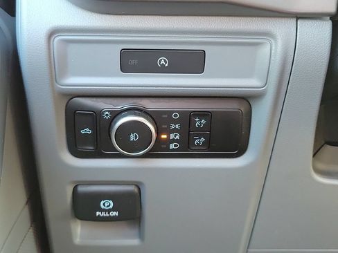 Used 2025 Ford F150 XLT w/ Equipment Group 301A Standard RWD image 29