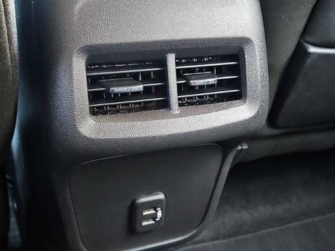 Certified 2024 GMC Terrain SLE image 20