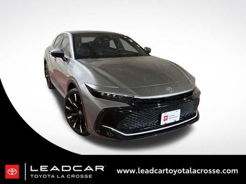 Used 2024 Toyota Crown Platinum AWD/4WD image 1