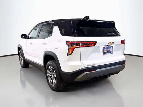 New 2027 Chevrolet Equinox LT FWD image 10