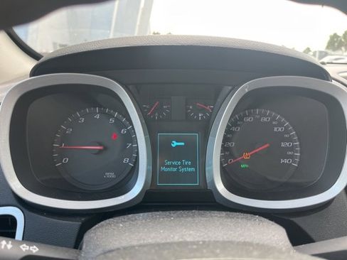 Used 2017 Chevrolet Equinox LS image 12