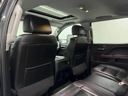 Used 2018 GMC Sierra 2500 Denali w/ Duramax Plus Package AWD/4WD image 13