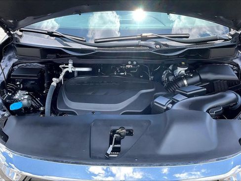 Certified 2024 Honda Odyssey Touring image 30