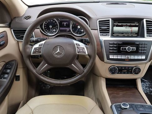 Used 2016 Mercedes-Benz GL 450 4MATIC image 9