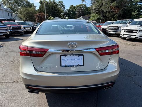 Used 2016 Toyota Avalon XLE Plus FWD image 5