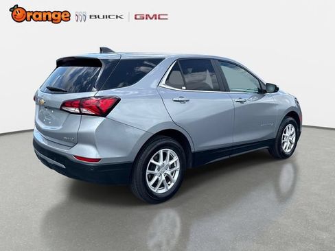 Used 2024 Chevrolet Equinox LT AWD/4WD image 3