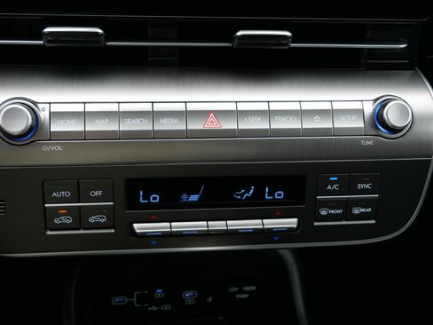 Certified 2026 Hyundai Kona SEL Sport AWD/4WD image 22