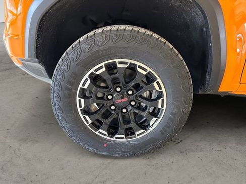 New 2026 GMC Canyon AT4 image 15