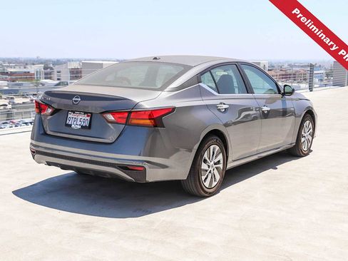 Used 2025 Nissan Altima 2.5 S FWD image 6