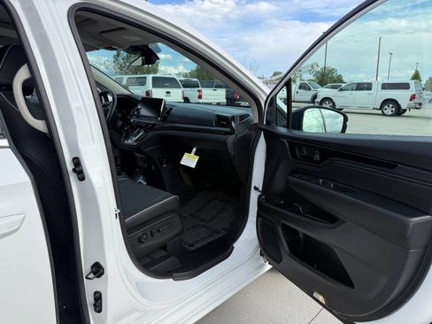 Used 2026 Honda Odyssey Elite image 27
