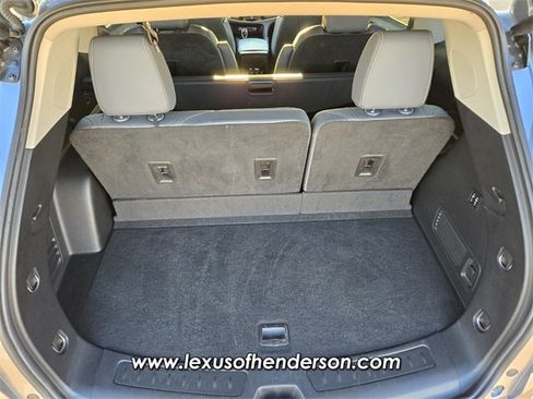 Used 2020 Buick Enclave Premium w/ Sun and Sites Package image 15