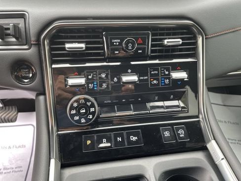 Used 2025 Nissan Armada PRO-4X w/ Pro-4X Premium Package AWD/4WD image 21