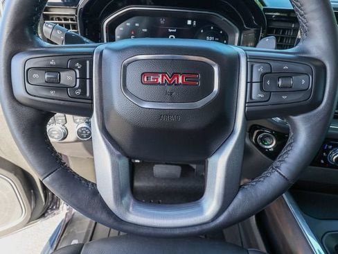 Used 2023 GMC Sierra 1500 SLT w/ SLT Premium Plus Package AWD/4WD image 17