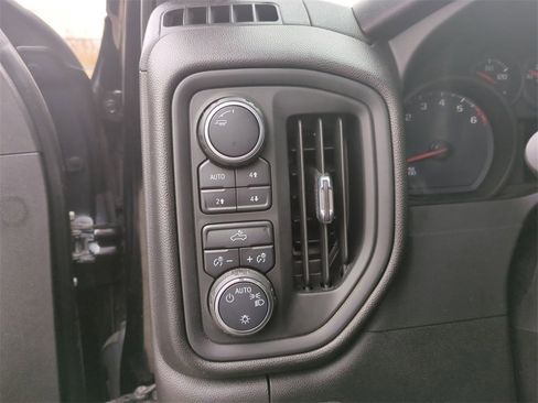 Certified 2021 Chevrolet Silverado 1500 Custom Trail Boss w/ LPO, Dark Essentials Package image 16