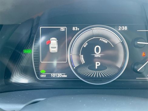 Certified 2025 Lexus ES 300h w/ Premium Package image 14