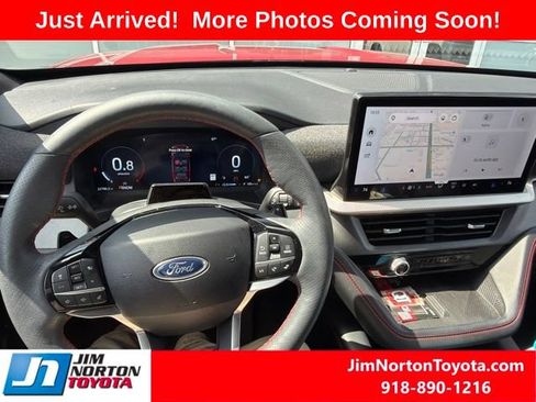 Used 2025 Ford Explorer ST AWD/4WD image 11