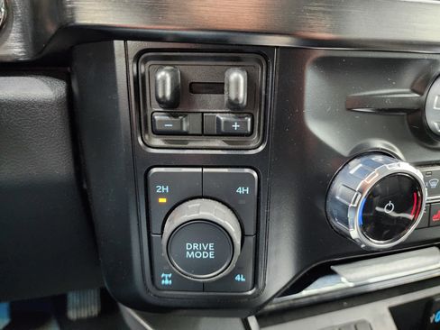 Used 2024 Ford F250 Lariat w/ Chrome Package image 68