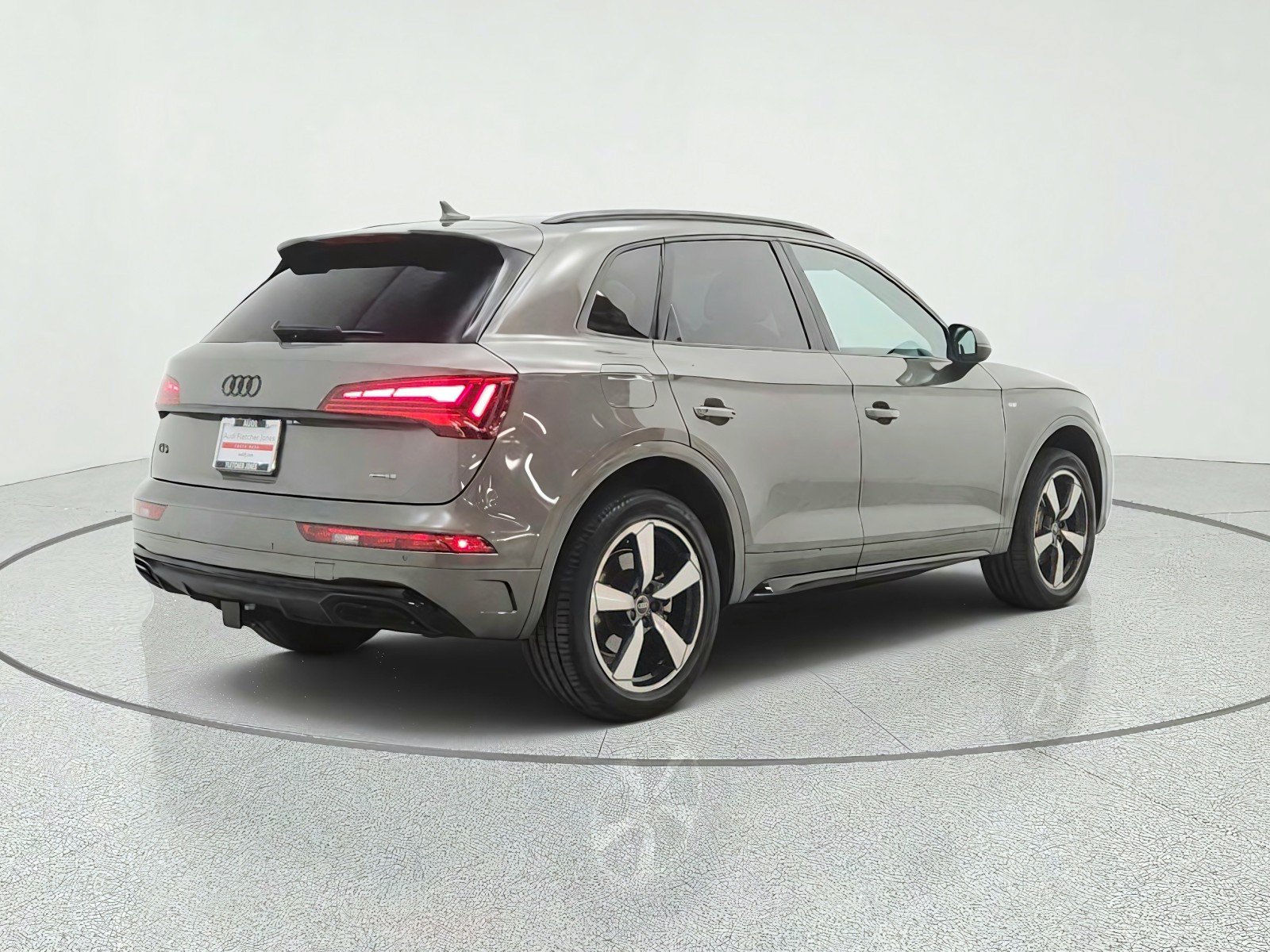 Used 2023 Audi Q5 2.0T Premium Plus w/ Premium Plus Package AWD/4WD image 5