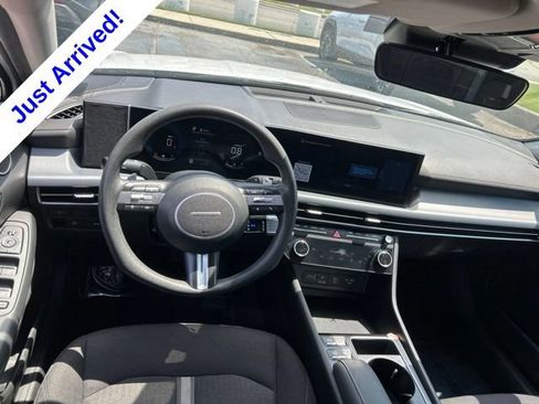 Used 2025 Hyundai Sonata SEL FWD image 28