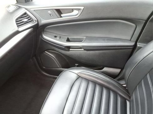Used 2024 Ford Edge SEL AWD/4WD image 30