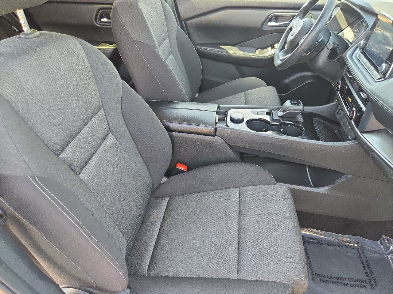 Used 2024 Nissan Rogue SV AWD/4WD image 10