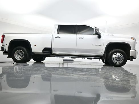 Used 2021 Chevrolet Silverado 3500 High Country image 49