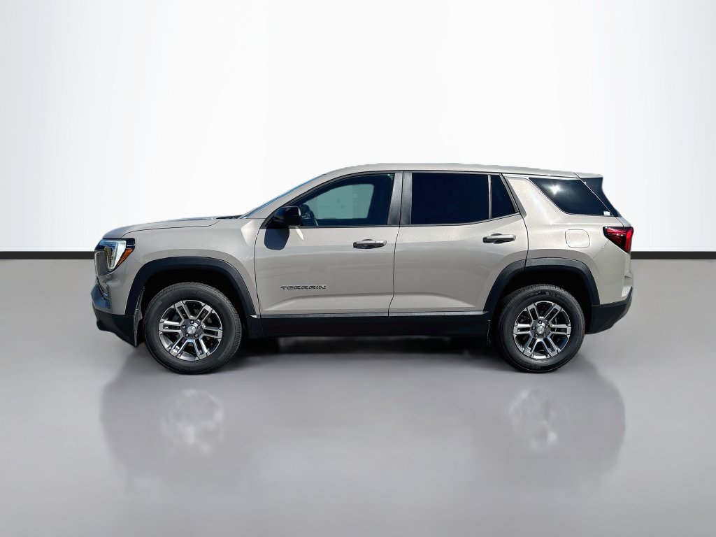 Used 2026 GMC Terrain Elevation w/ LPO, Floor Liner Package FWD image 9