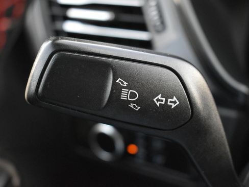 Used 2025 Ford Escape ST-Line image 21