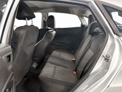 Used 2013 Ford Fiesta SE w/ Super Fuel Economy Pkg image 5