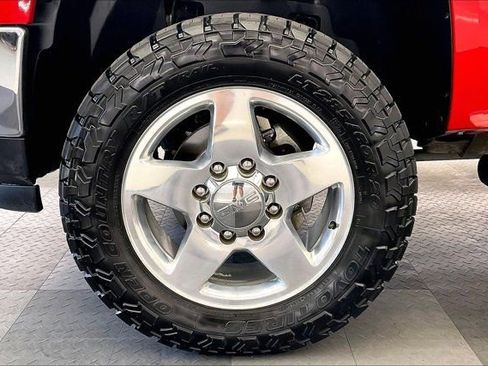 Used 2013 GMC Sierra 2500 SLE w/ HD SLE Premium Package AWD/4WD image 8