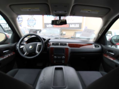 Used 2012 Chevrolet Avalanche LS w/ All-Star Edition image 7