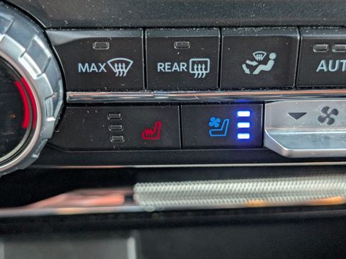 Used 2023 Ford F150 Lariat AWD/4WD image 20