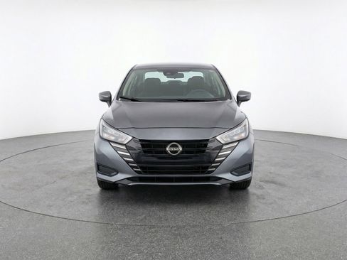 Used 2025 Nissan Versa SV FWD image 2