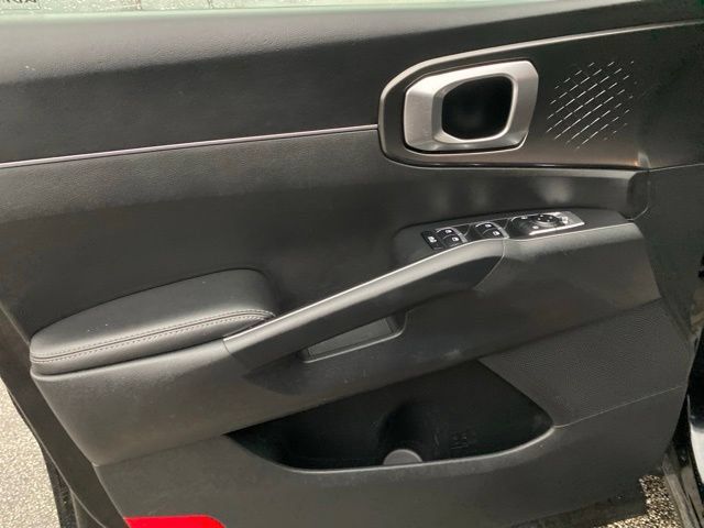 Used 2022 Kia Sorento S AWD/4WD image 15
