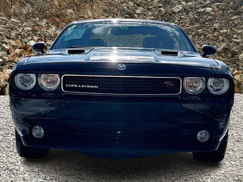 Used 2009 Dodge Challenger R/T image 3