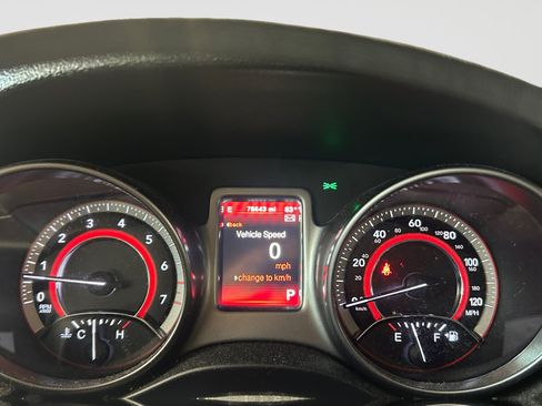 Used 2019 Dodge Journey Crossroad w/ Navigation Group FWD image 18