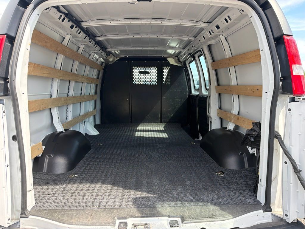 Used 2023 Chevrolet Express 2500 w/ Driver Convenience Package RWD image 6