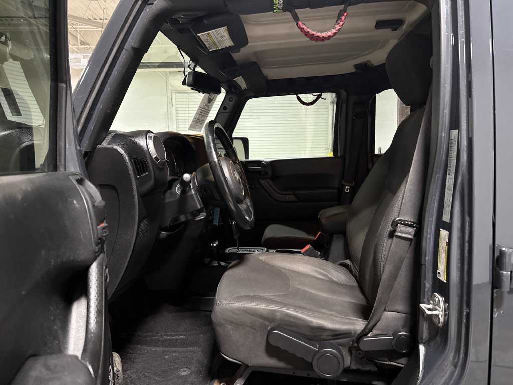 Used 2017 Jeep Wrangler Unlimited Sport w/ Quick Order Package 24S AWD/4WD image 17