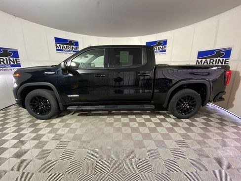 Used 2023 GMC Sierra 1500 Elevation w/ LPO, Elevation Black Package AWD/4WD image 13