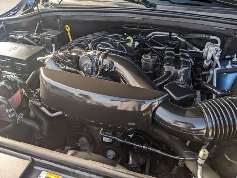 Used 2024 Dodge Durango GT image 37